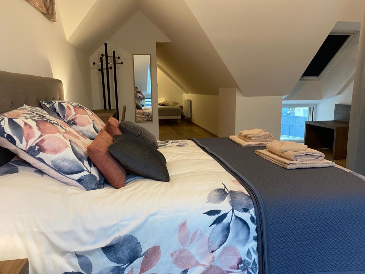 コルスル La Giendrotais Bed & Breakfast エクステリア 写真