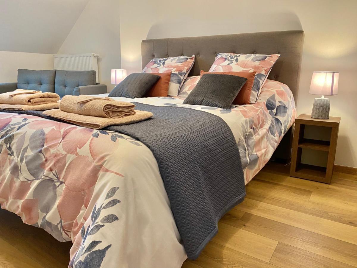 コルスル La Giendrotais Bed & Breakfast エクステリア 写真