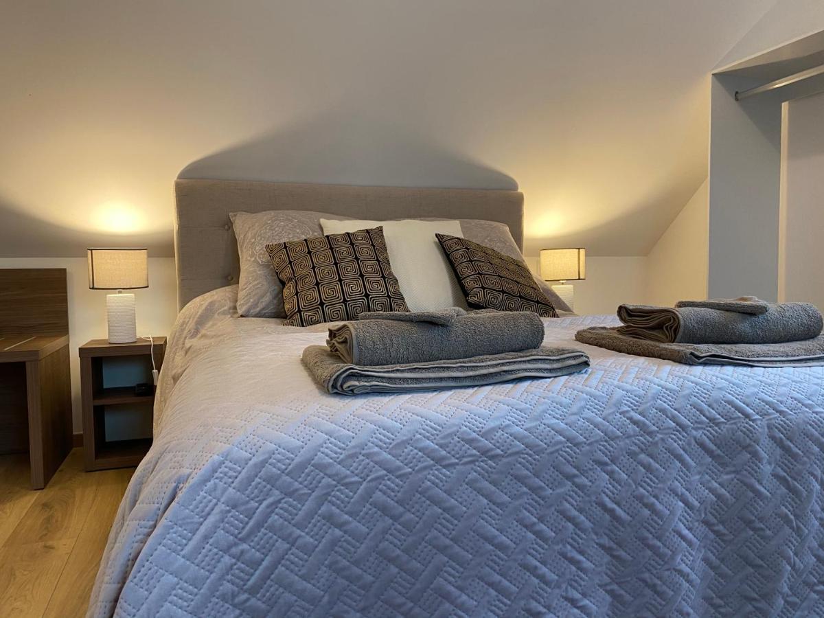 コルスル La Giendrotais Bed & Breakfast エクステリア 写真